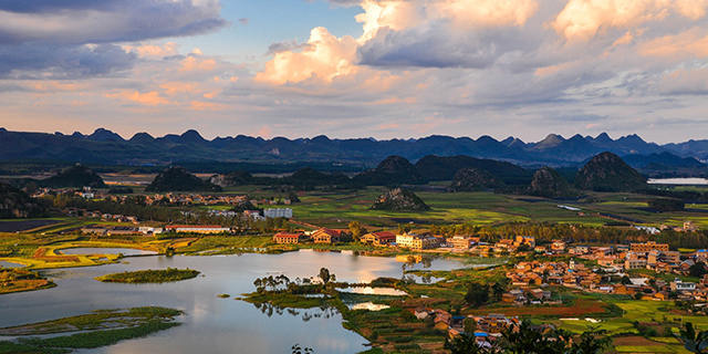 云南多游戏角色族文化之旅